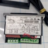 Sử dụng cảm biến NTC và 1 ngõ vào kỹ thuật số Sử dụng cảm biến NTC và 1 ngõ vào kỹ thuật số