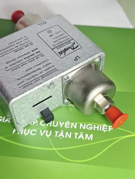 Công tắc áp suất dầu Danfoss - dùng cho gas Freon