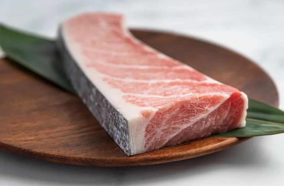 Nhật Bản: Nhu cầu cá ngừ vây xanh tăng cao, giá lập đỉnh mới tại Chợ Toyosu