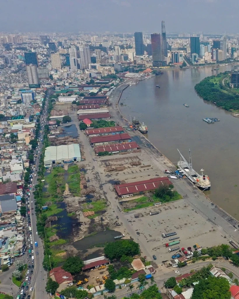 Cơ hội mở rộng 'đường kẹt xe nhất TP HCM' khi Bến Nhà Rồng thành công viên