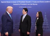 Chủ tịch nước gặp Tổng thống Trump, đề nghị sớm hoàn tất đàm phán Hiệp định thương mại đối ứng